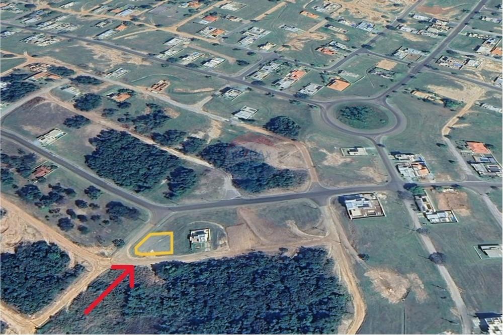 Terreno - Venda - Pardinho , São Paulo - Captura de tela 2025-09-29 113527.jpg - Quintal - 630481103-128