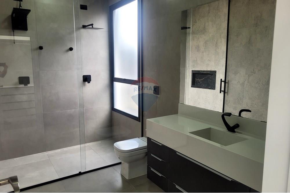 Casa de Condomínio para alugar com 4 quartos, 265m² - Foto 26