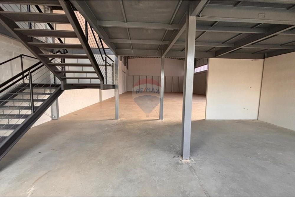 Galpão - Venda - Sorocaba , São Paulo - WhatsApp Image 2026-03-18 at 10.51.15 (4).jpeg - Sala - 631641030-6