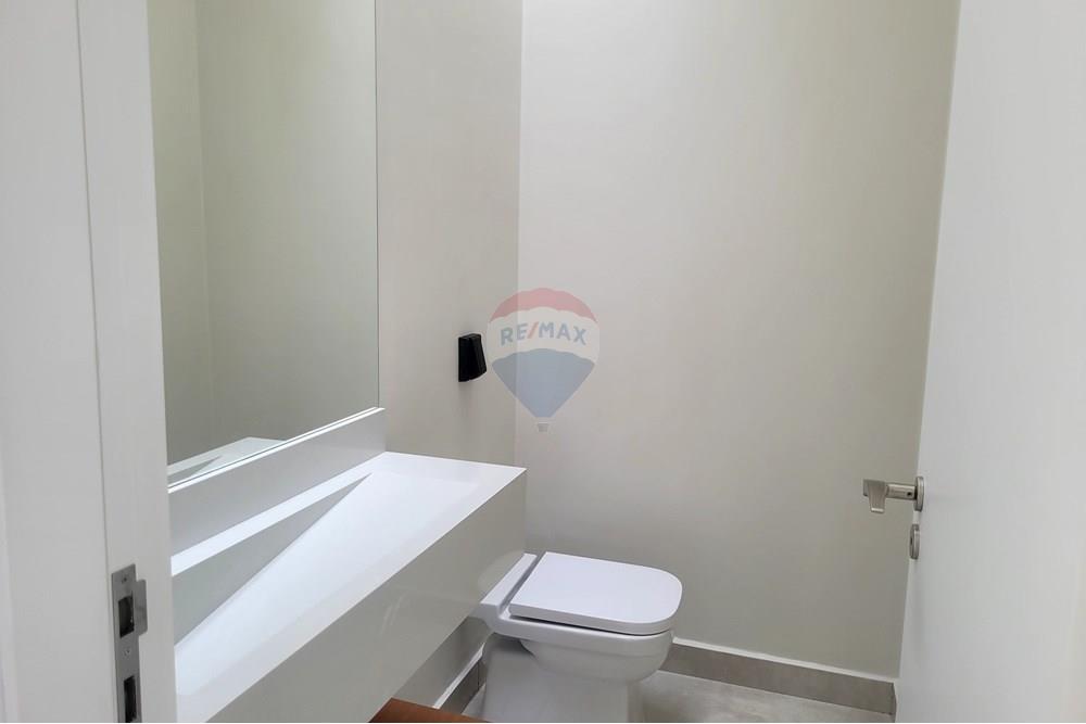 Casa de Condomínio para alugar com 4 quartos, 265m² - Foto 14