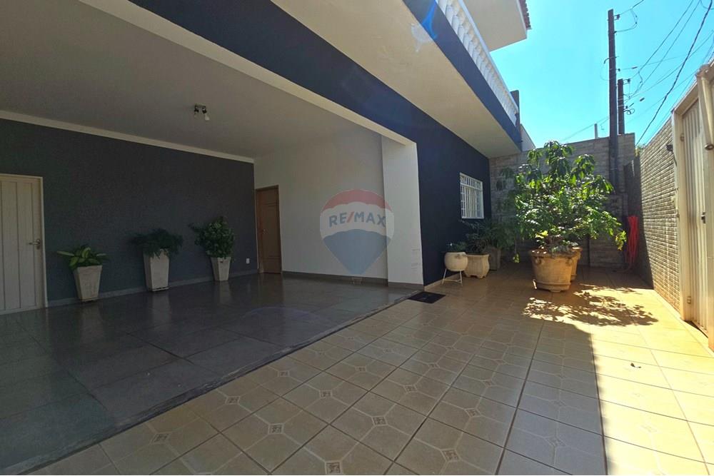 Residential - ਅਲੱਗ ਥਲੱਗ ਬਣਿਆ ਹੋਇਆ ਘਰ - São José do Rio Preto , São Paulo - BR - 20250509_110518.jpg - 631381002-139