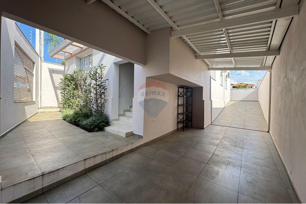 Casa - Venda - Botucatu , São Paulo - ebd874f4-103b-48b8-bd05-9b0f40df3b25.jpg - 630481080-18