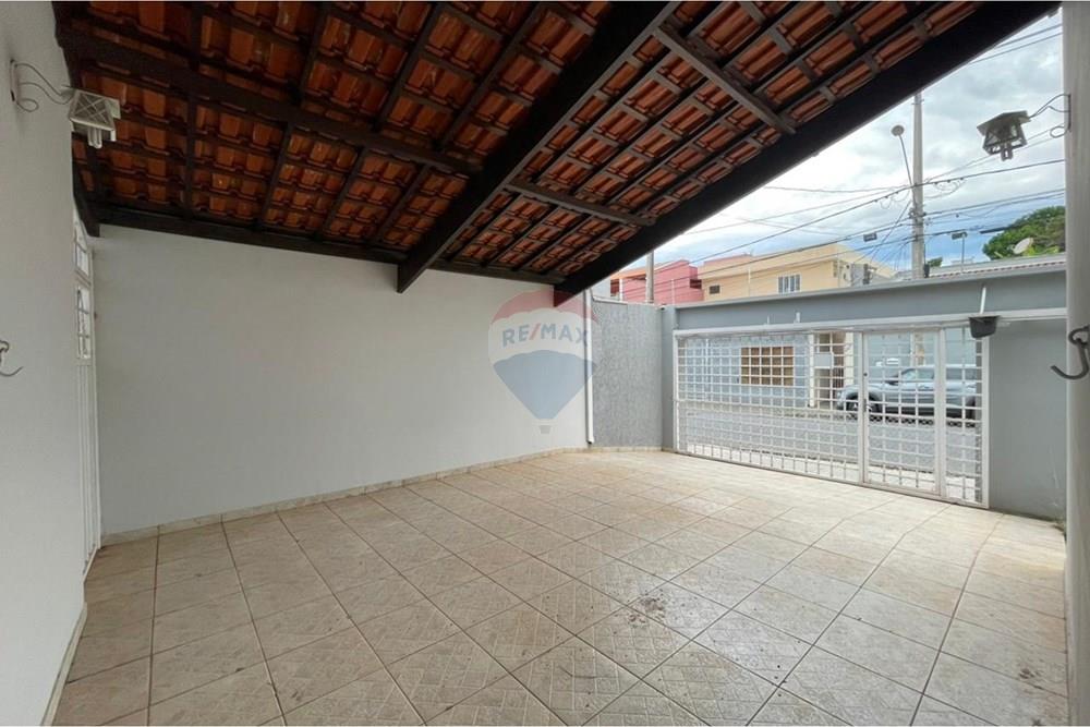 Casa - Venda - Botucatu , São Paulo - WhatsApp Image 2025-12-18 at 09.17.12 (3).jpeg - 630481111-35