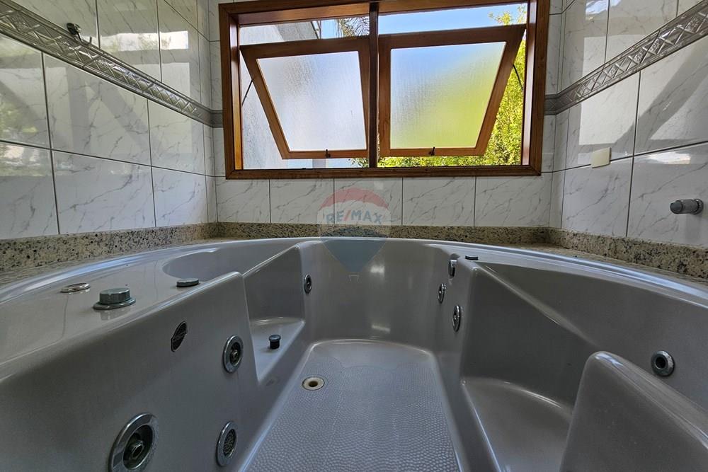 Casa de Condomínio - Venda - Mairiporã , São Paulo - banheiro hidro.jpeg - 631361080-2