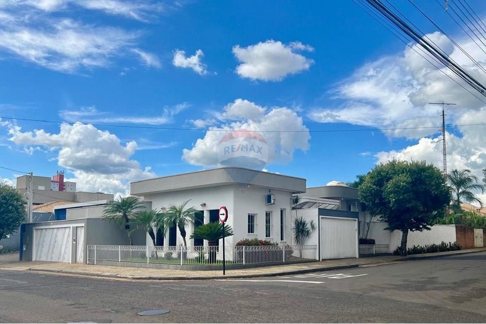 Casa Comercial - Venda - Votuporanga , São Paulo - 8db773ac-899d-4be6-94c7-2ff66185bd6b.jpeg - 631481003-215