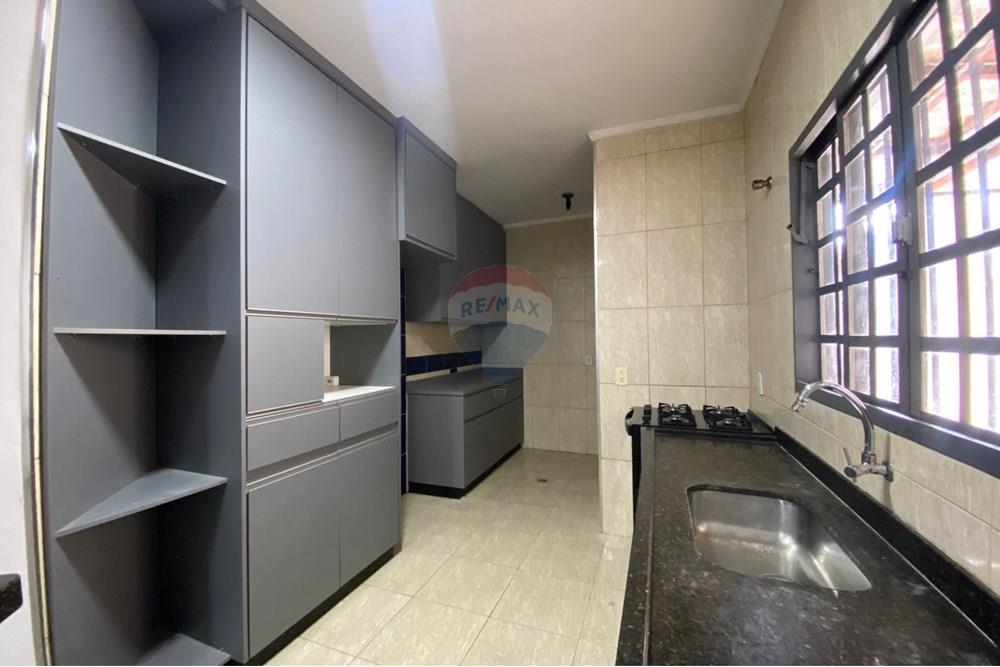 Casa - Alugar - Botucatu , São Paulo - WhatsApp Image 2025-09-02 at 15.09.12.jpeg - 630481079-190