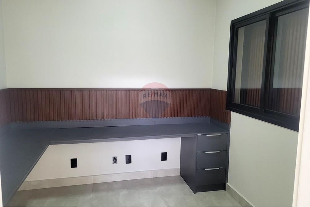 Casa de Condomínio para alugar com 4 quartos, 265m² - Foto 15