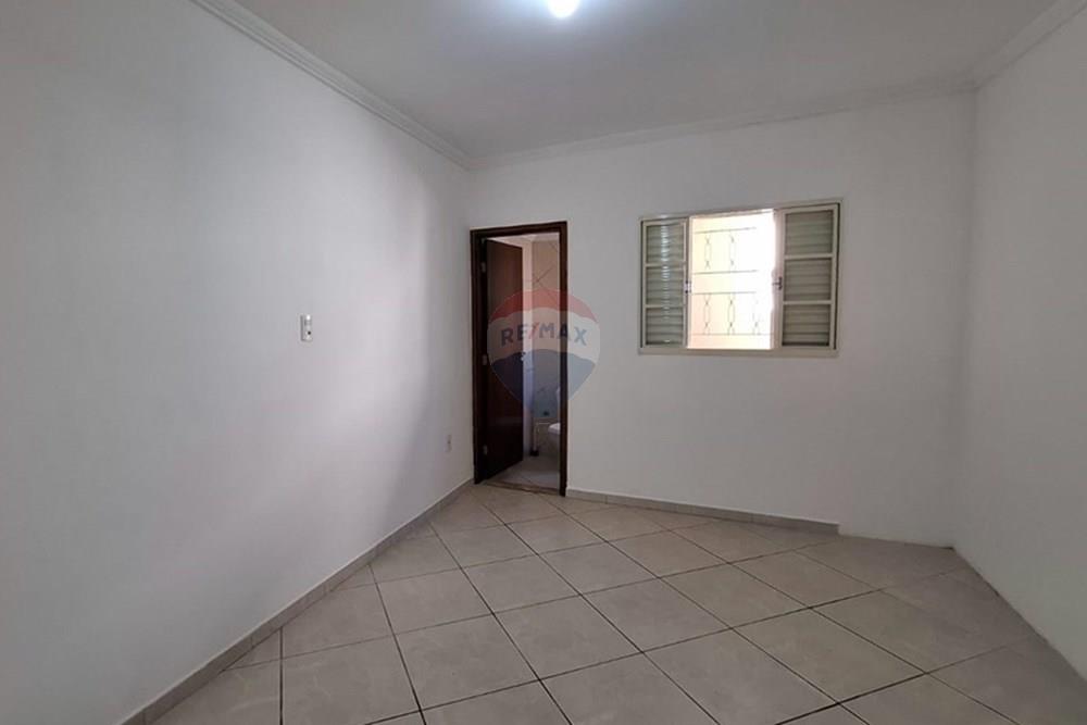 Casa - Alugar - Botucatu , São Paulo - WhatsApp Image 2025-10-16 at 14.50.22 (1).jpeg - 630481079-220