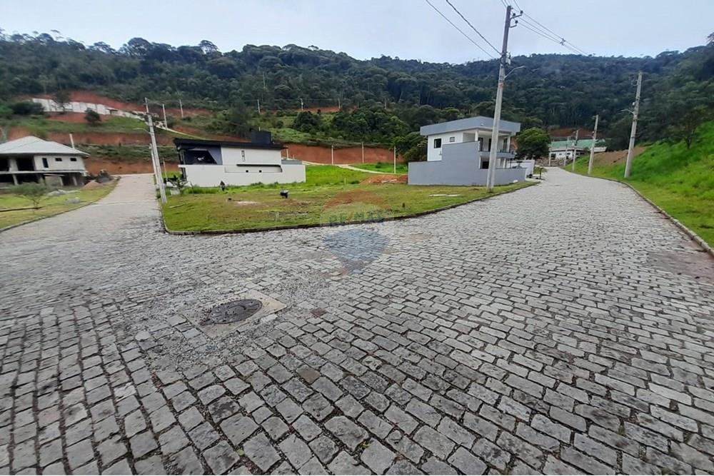 Terreno - Venda - Teresópolis , Rio de Janeiro - Vista da Rua em frente.jpg - 630191084-10