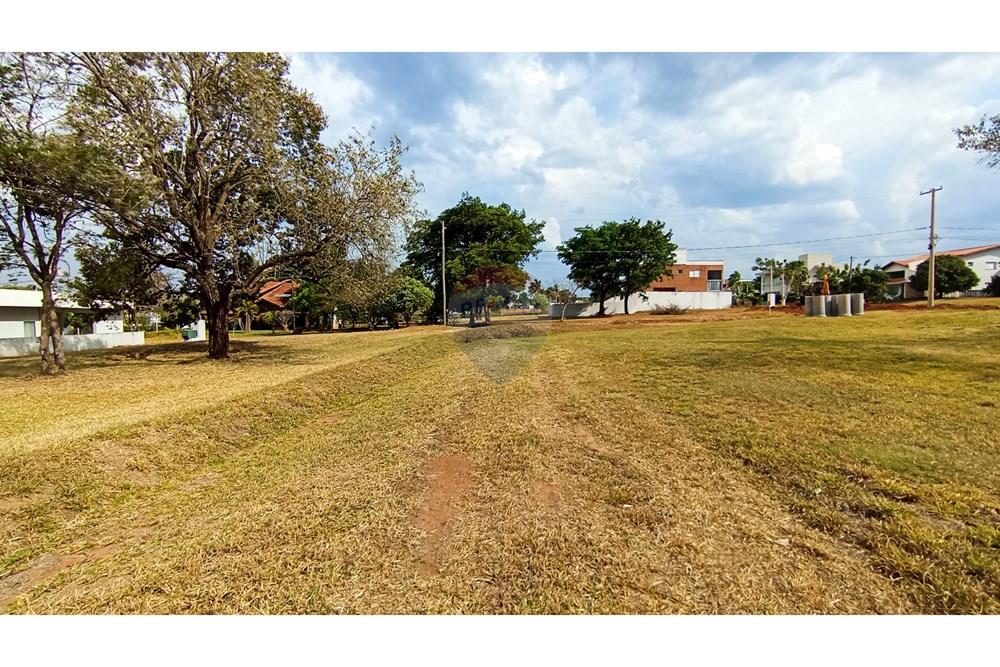 Terreno - Venda - Pardinho , São Paulo - 4-IMG_20250921_150053.jpg - Quintal - 630481103-127