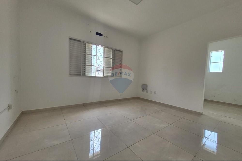 Casa Comercial - Alugar - Botucatu , São Paulo - WhatsApp Image 2026-02-26 at 09.53.42 (1).jpeg - 630111100-59