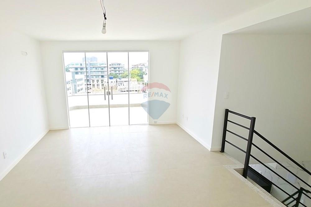 Cobertura - Venda - Cabo Frio , Rio de Janeiro - 019 - Sala íntima segundo pavimento.jpg - 631551046-1