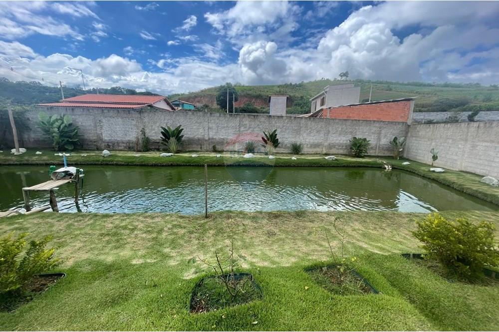 Chácara à venda com 3 quartos, 200m² - Foto 6