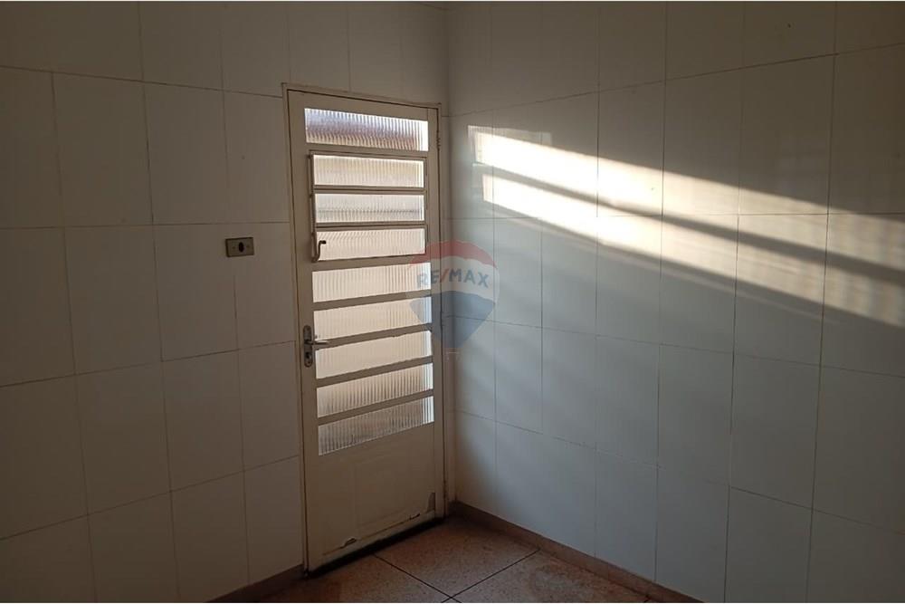 Casa de Vila - Alugar - Lins , São Paulo - WhatsApp Image 2025-10-10 at 17.37.05 (1).jpeg - 631011013-1224