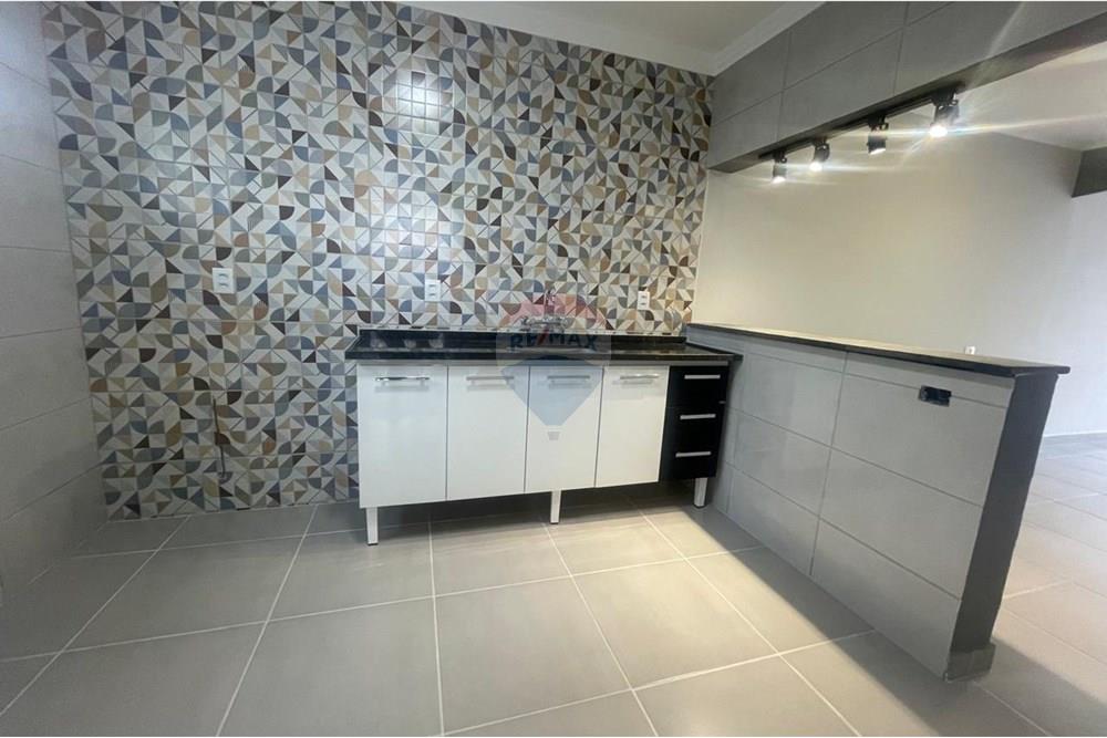 Casa para alugar com 2 quartos, 200m² - Foto 10