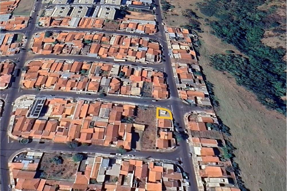 Terreno - Venda - Botucatu , São Paulo - Captura de tela 2026-03-26 151021.jpg - Quintal - 630481103-150