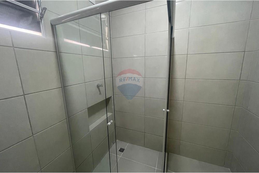Casa para alugar com 2 quartos, 200m² - Foto 12