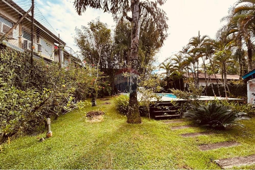 Casa - Venda - São Sebastião , São Paulo - jardim e piscina.jpg - Jardim Interno - 631461002-39