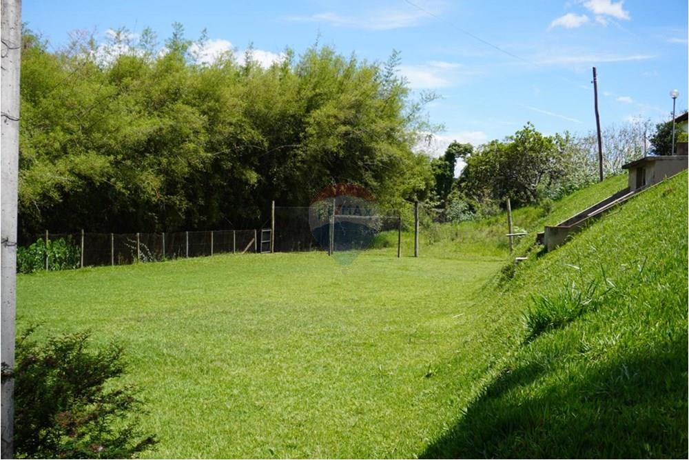 Hotel/ Pousada - Venda - Piranguinho , Minas Gerais - CAMPO DE FUTEBOL.jpeg - 631631013-18