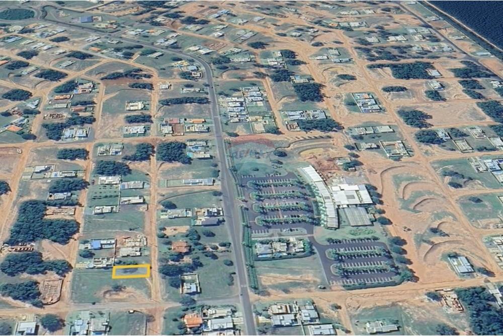 Terreno - Venda - Pardinho , São Paulo - Captura de tela 2025-09-19 161817.jpg - Quintal - 630481103-127