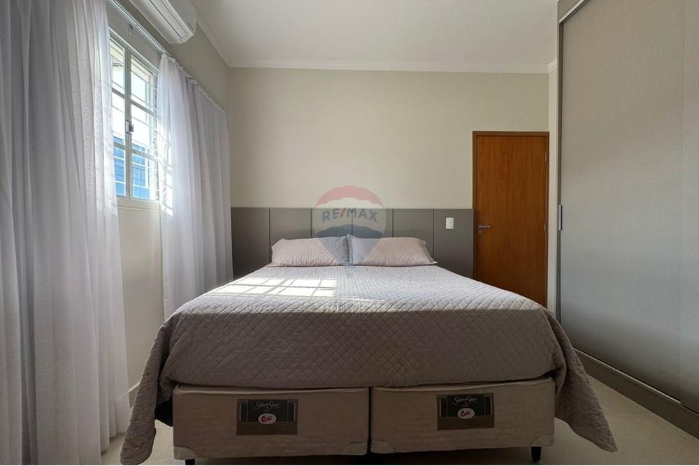 Casa - Venda - Botucatu , São Paulo - 25cf76ba-e1f0-41df-a29f-74b504feb5d0.jpg - 630481080-18