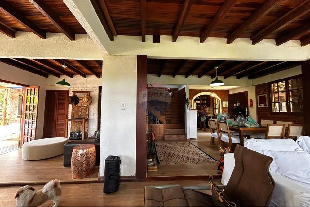 Casa - Venda - Petrópolis , Rio de Janeiro - WhatsApp Image 2026-03-03 at 14.04.56.jpeg - 631611011-11