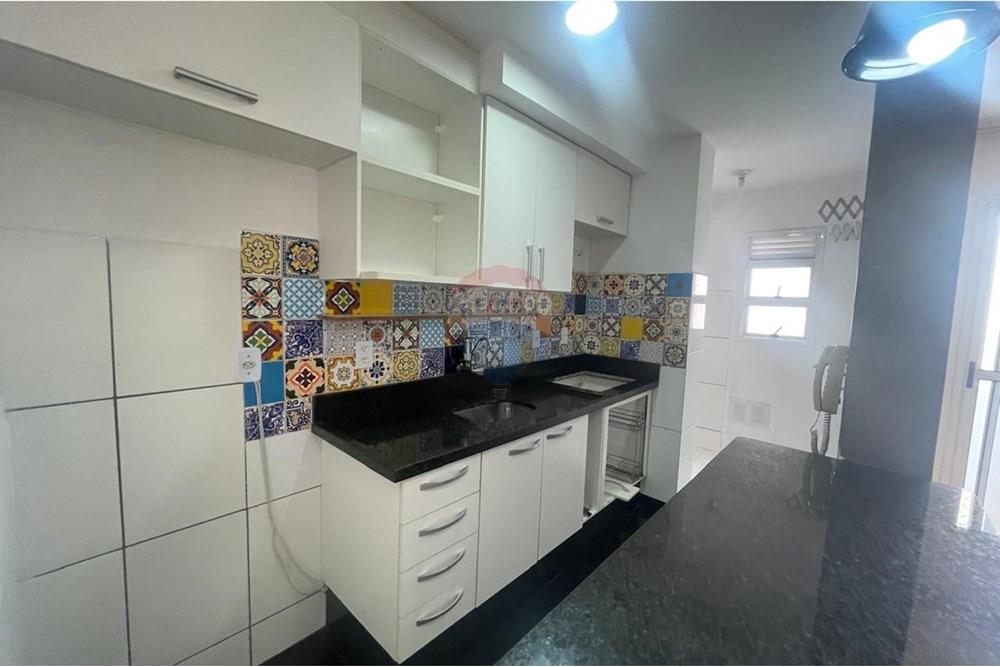 Apartamento à venda com 2 quartos, 55m² - Foto 10