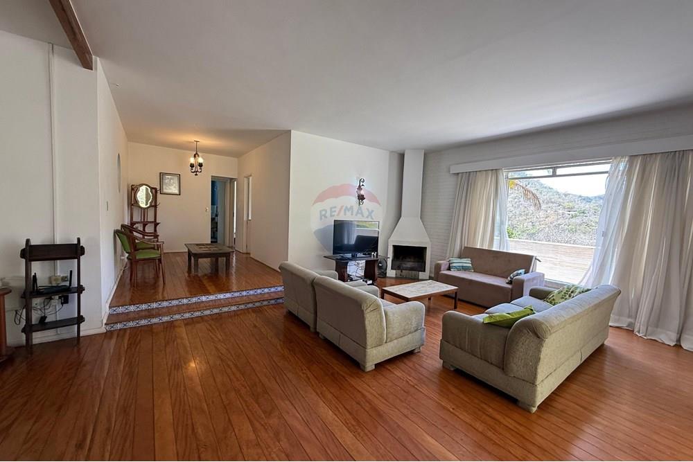 Dzīvojamais - Savrupmāja - Petrópolis , Rio de Žaneiro - BR - IMG-20251012-WA0359.jpg - 631611009-22