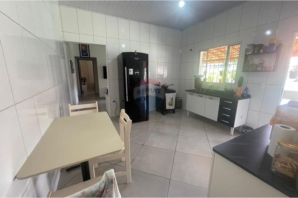 Chácara à venda com 3 quartos, 200m² - Foto 15