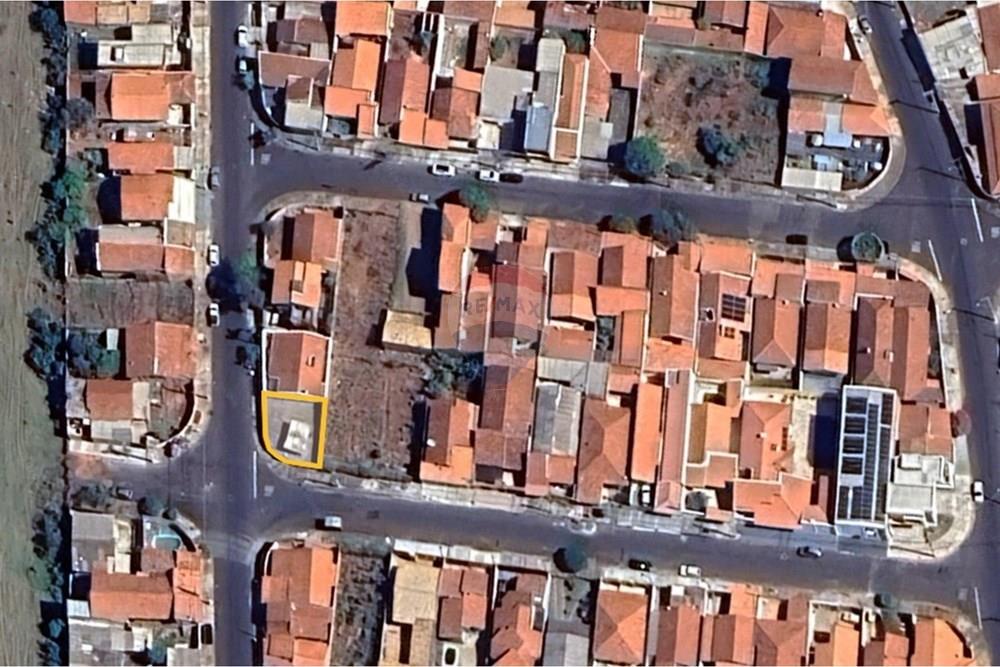 Terreno - Venda - Botucatu , São Paulo - Captura de tela 2026-03-26 150549.jpg - Quintal - 630481103-150