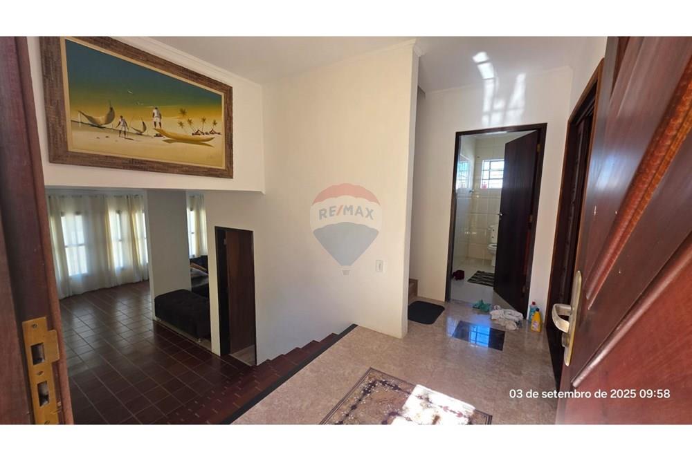 Casa - Alugar - Arujá , São Paulo - Hall de entrada principal.jpg - 631491027-3