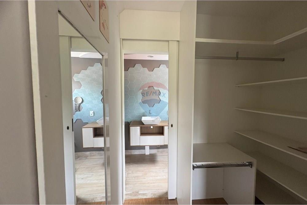 Casa - Venda - Teresópolis , Rio de Janeiro - WhatsApp Image 2026-01-09 at 08.14.23.jpeg - Closet - 630191084-38