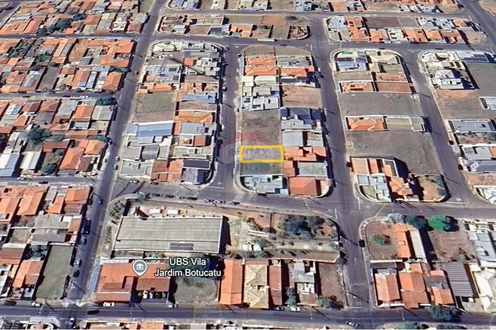 Terreno - Venda - Botucatu , São Paulo - Captura de tela 2025-11-19 155836.jpg - Quintal - 630481103-135