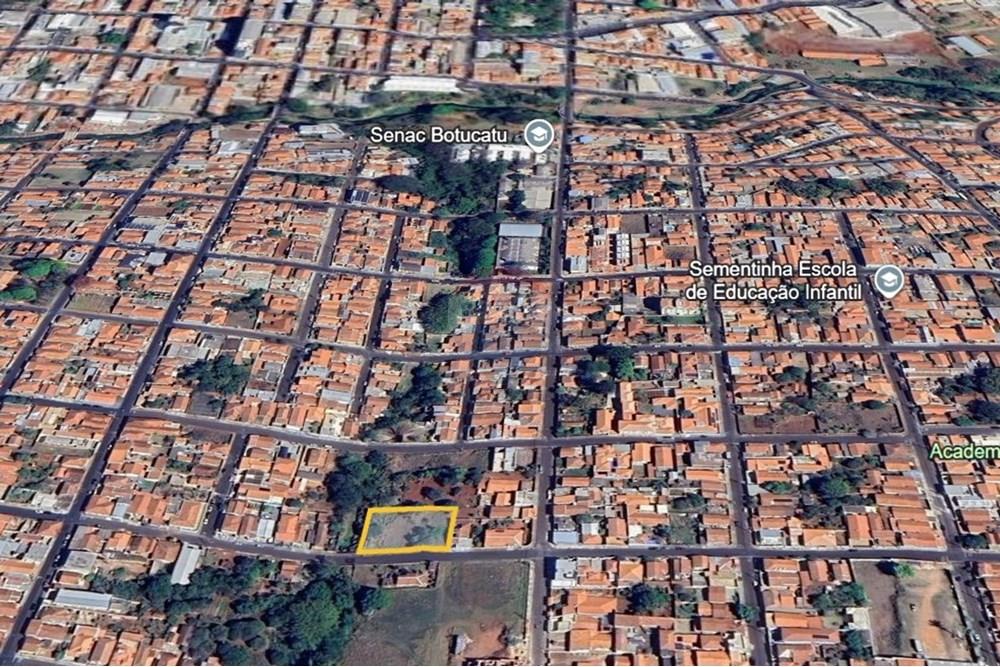 Terreno - Venda - Botucatu , São Paulo - Captura de tela 2025-11-07 162343.jpg - Quintal - 630481103-134