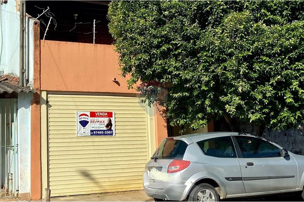 Sobrado à venda com 2 quartos, 119m² - Foto 1