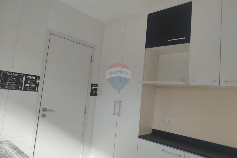 Casa para alugar com 3 quartos, 66m² - Foto 5