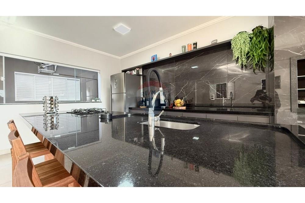 Casa - Venda - Botucatu , São Paulo - bac1d335-5002-4264-8277-fd1dc3b1239b.jpeg - Área Gourmet - 630481126-13