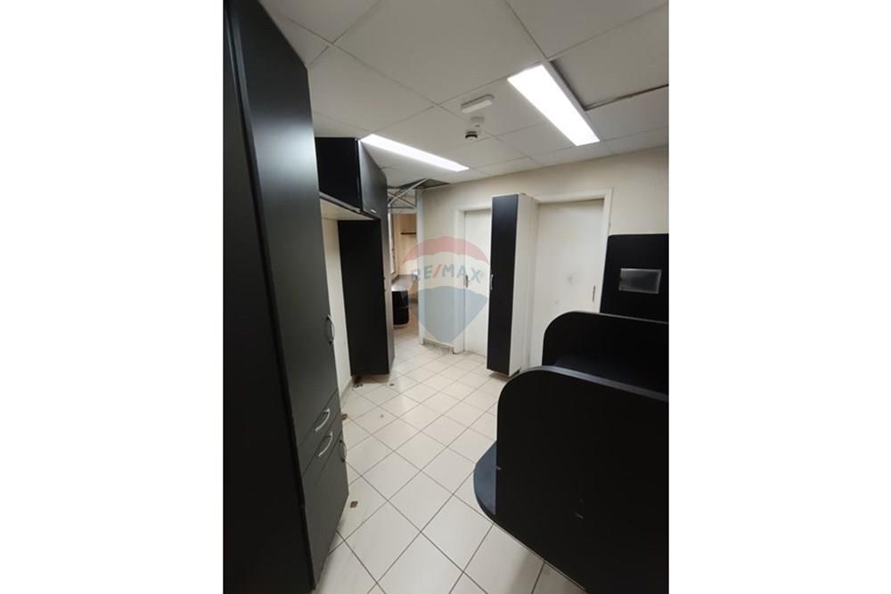 Ponto Comercial/ Loja - Alugar - São Roque , São Paulo - WhatsApp Image 2025-09-17 at 11.27.48 (3).jpeg - 631601009-41