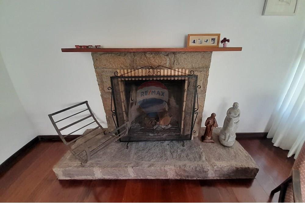 Chácara / Sítio / Fazenda - Venda - Teresópolis , Rio de Janeiro - Lareira Sala - Copia.jpg - 630191084-16