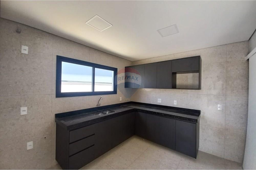 Casa de Condomínio - Alugar - Botucatu , São Paulo - WhatsApp Image 2026-02-18 at 08.26.51 (4).jpeg - 630111007-1471