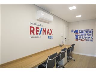 Office of RE/MAX RISE - Santo Andre                            