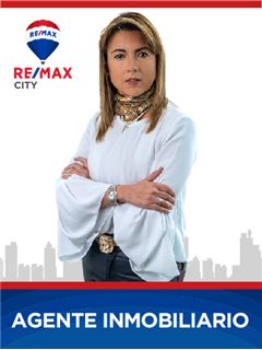 Bróker/Owner - Alexandra Fernandez Delgado - RE/MAX CITY