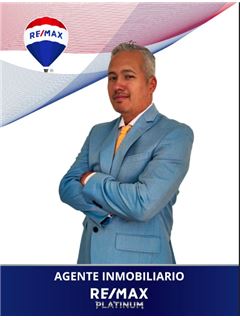Agente Inmobiliario - José Nicolás 	Toledo Ortiz - RE/MAX Platinum