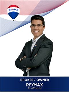 Bróker/Owner - Julian David Londoño Franco - RE/MAX Platinum