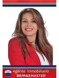Associate in Training - Maria Mora Arias - RE/MAX MASTER