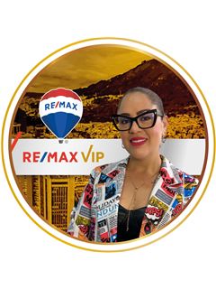 Agent  in Training - Ana Maria Gallego Ramirez - RE/MAX VIP