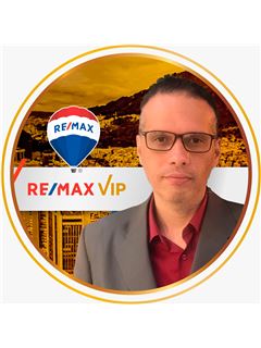 Agente Inmobiliario - Camilo Andres	Hincapie Gutierrez - RE/MAX VIP