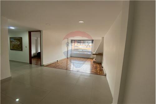 Venta-Apartamento-Apto con doble uso vivienda y comercial  - Chicó Reservado  - Bogotá, Chapinero-660121123-143