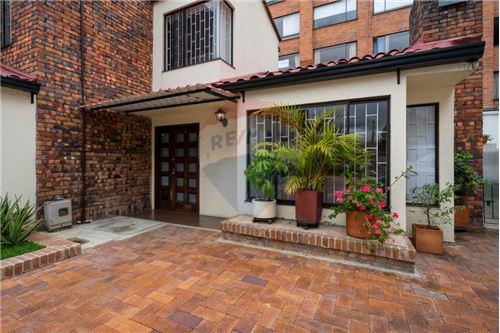 RE/MAX Platinum – Suba, Bogotá | Colombia