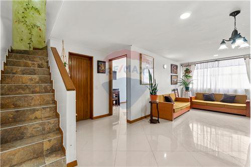 Venta-Apartamento-Cra. 9A # 61-51  - Chapinero Central  - Bogotá, Chapinero-660531041-50